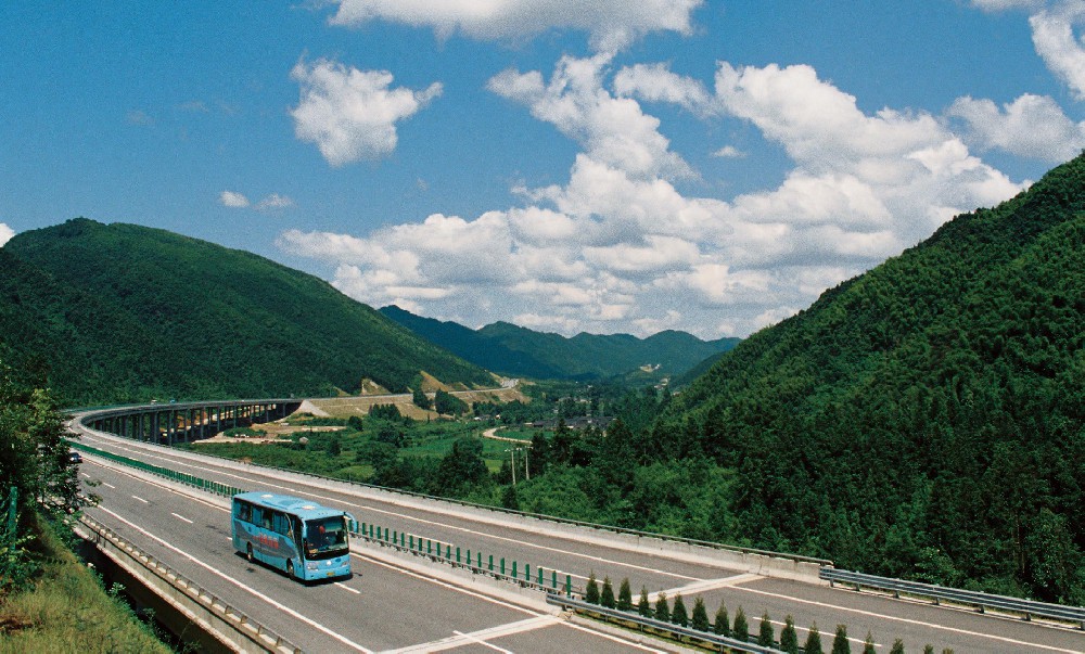 泰和至井冈山高速公路